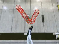 トス動作の機械学習に基づくバレーボールの球軌跡予測